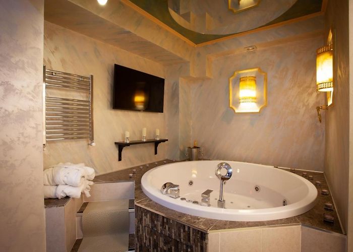 Jacuzzi Service in Khalifa City  